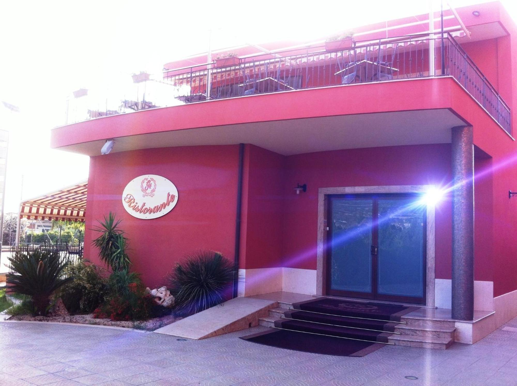 Hotel Ristorante Cordial Comiso Zewnętrze zdjęcie